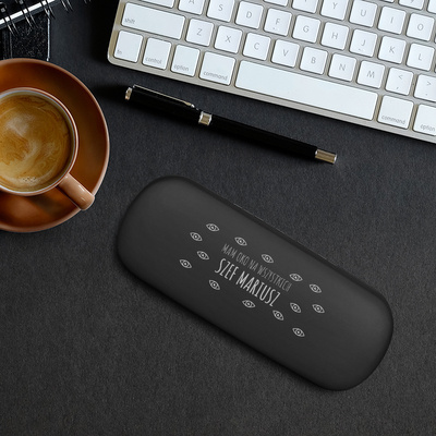 Mam oko na wszystkich / Czarne