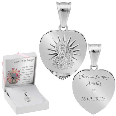 pudełko z różową kokardką