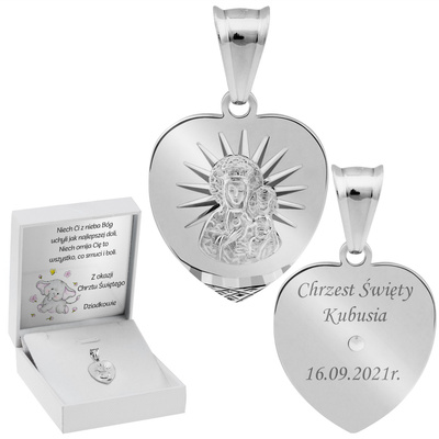 pudełko z niebieską kokardką